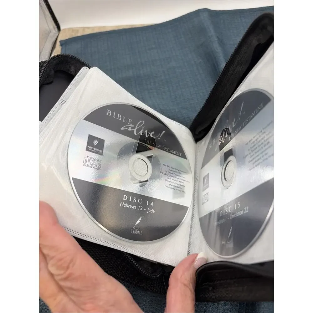 New Living Translation Bible on CD New Testament 15-Disc Set In Black Case